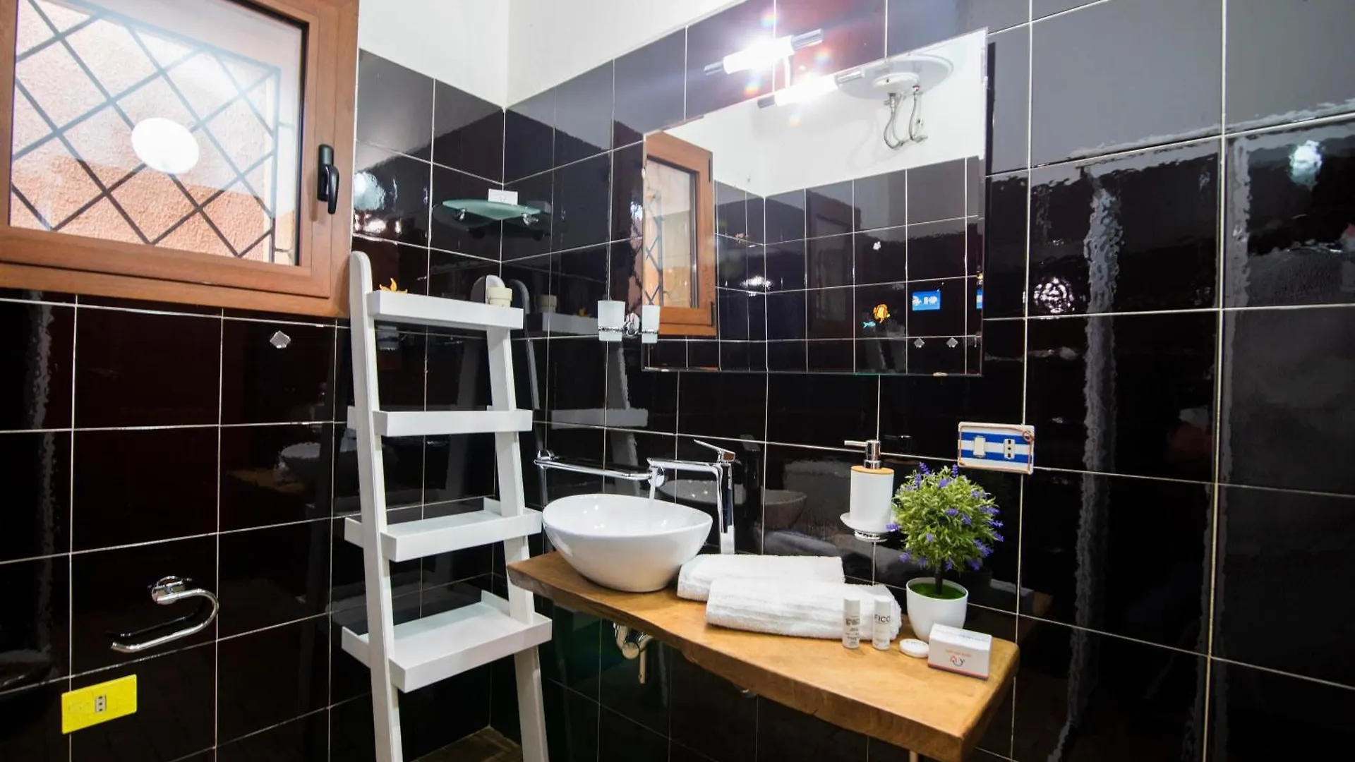 Su Entu - Happy Rentals Palau Apartment
